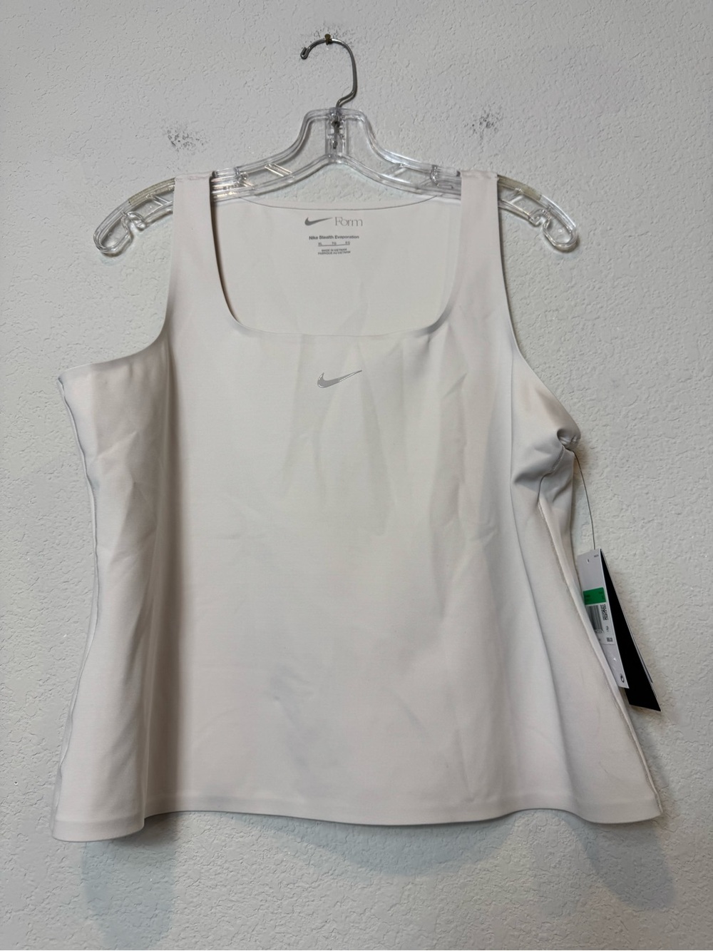 Nike Form Stealth Evaporation Women’s Cream Performance Tank Top size XL NWT
